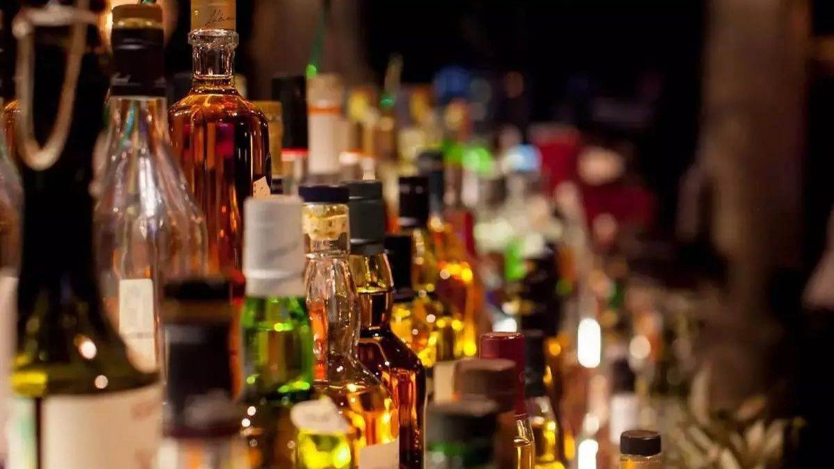 ranchi news excise secretary manoj kumar faces acb inquiry in liquor scam