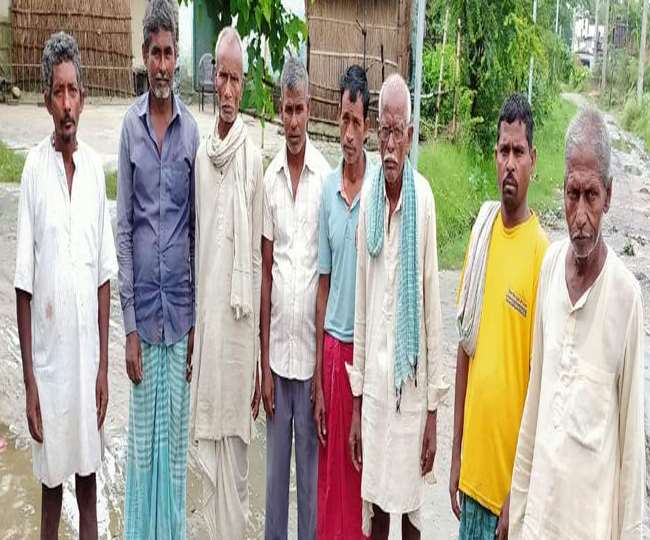 AMAZING: बेटियों के प्यार में बसा डाला 'दामादपुरवा', यहां घर-जमाई बनने का दिया जाता है ऑफर