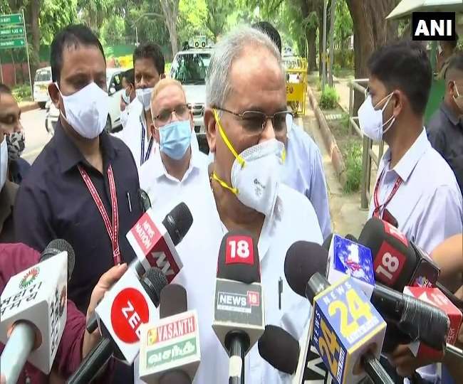 अटकलों के बीच छत्तीसगढ़ के मुख्यमंत्री भूपेश बघेल