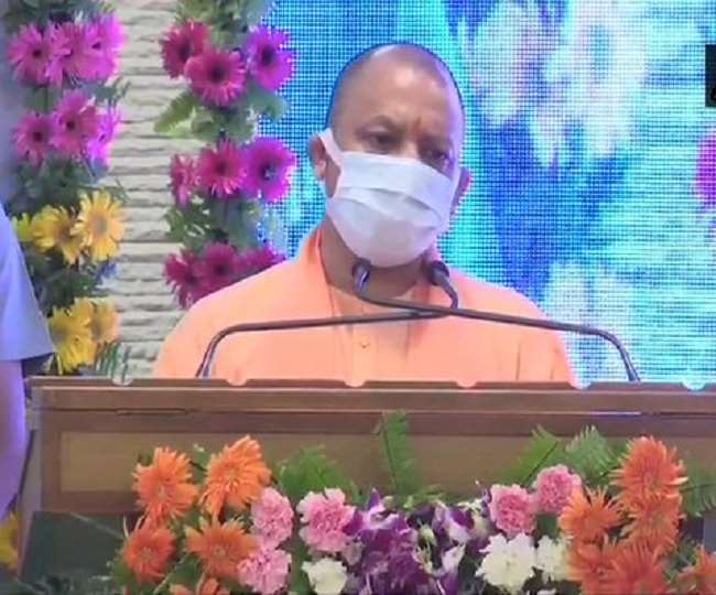 मुख्यमंत्री योगी आदित्यनाथ विश्व जनसंख्या दिवस के मौके पर सूबे में नई जनसंख्या नीति 2021-30 जारी