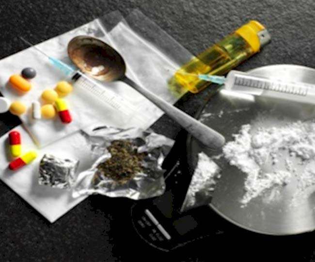 पुलिस इस मामले में पाकिस्तान की भूमिका की भी जांच कर रही है।