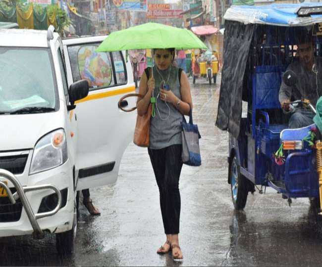 Monsoon 2021 Update: दिल्ली-एनसीआर में आज दस्तक दे सकता है मानसून, आसपास के राज्यों को भी मिलेगी राहत