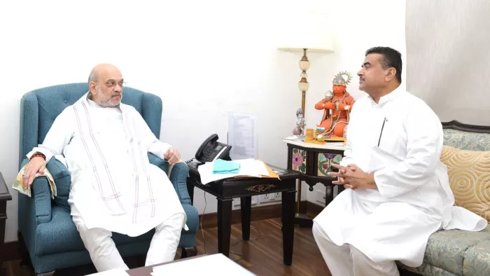 दिल्ली में केंद्रीय गृह मंत्री अमित शाह से मिले सुवेंदु अधिकारी। फोटोः @SuvenduWB