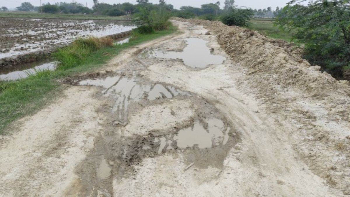 teachers forced to take online attendance through bad roads conditions worsen in the rain