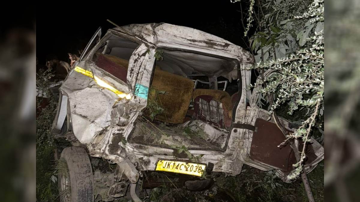 https://www.jagranimages.com/images/newimg/11072025/11_07_2025-accident_15_23982011.jpg