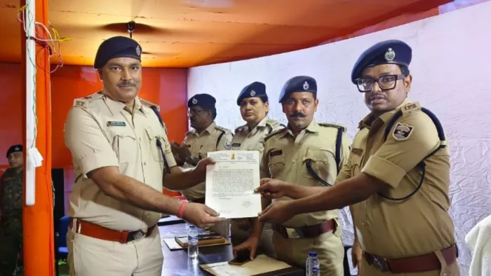 चुनाव और श्रावणी मेले को लेकर पुलिस पदाधिकारियों को किया गया अलर्ट। जागरण फोटो