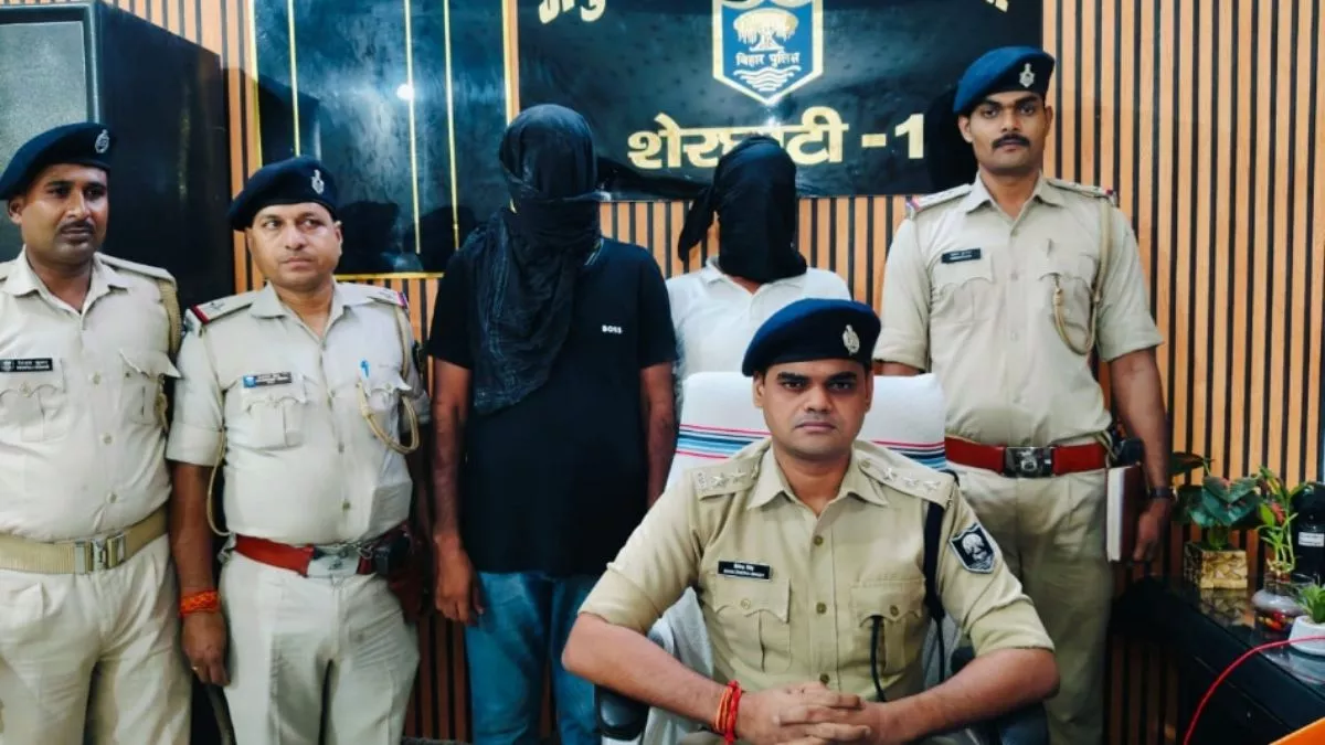 कुख्यात इनामी बदमाश शादाब खान गिरफ्तार, चर्चित शेरघाटी कोर्ट परिसर में गोलीबारी की घटना में था शामिल