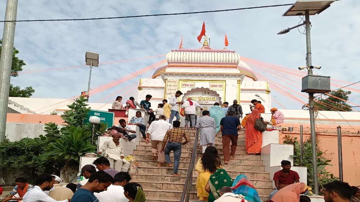 सिवान में सावन के पहले दिन सोहागरा में लगभग 50 हजार श्रद्धालुओं ने किया जलाभिषेक