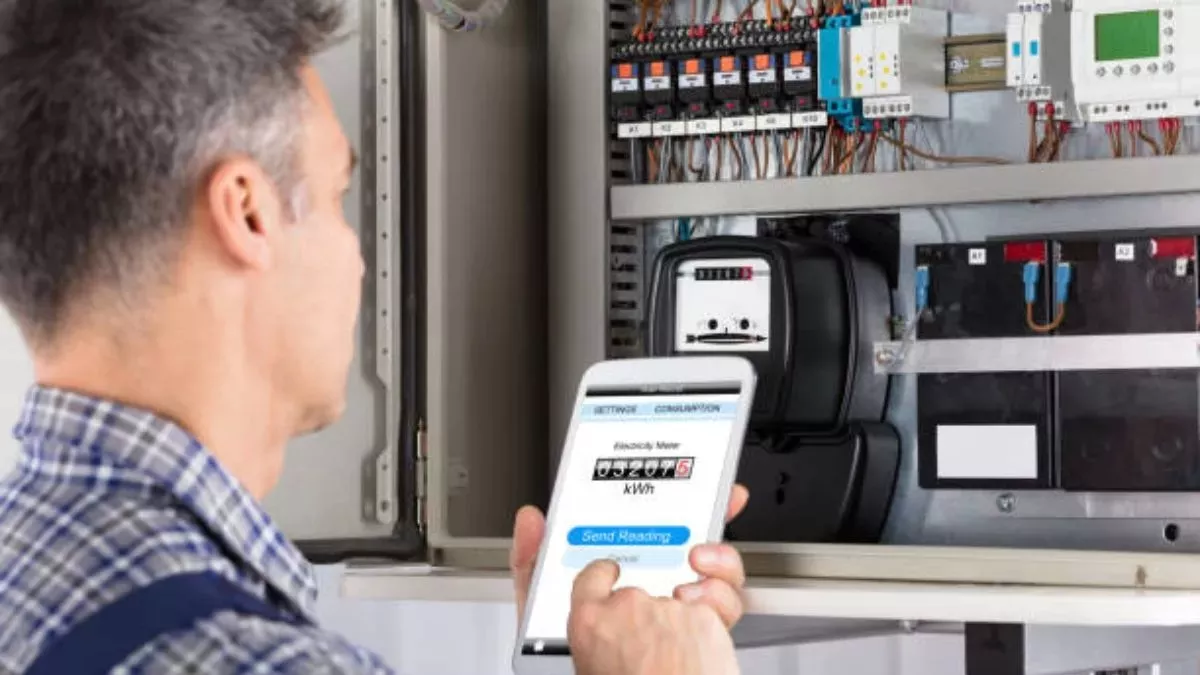UPPCL: अब बिजली बिल का झंझट खत्म! जानिए Smart Meter के जरिए ही कैसे मिलेगी राहत?