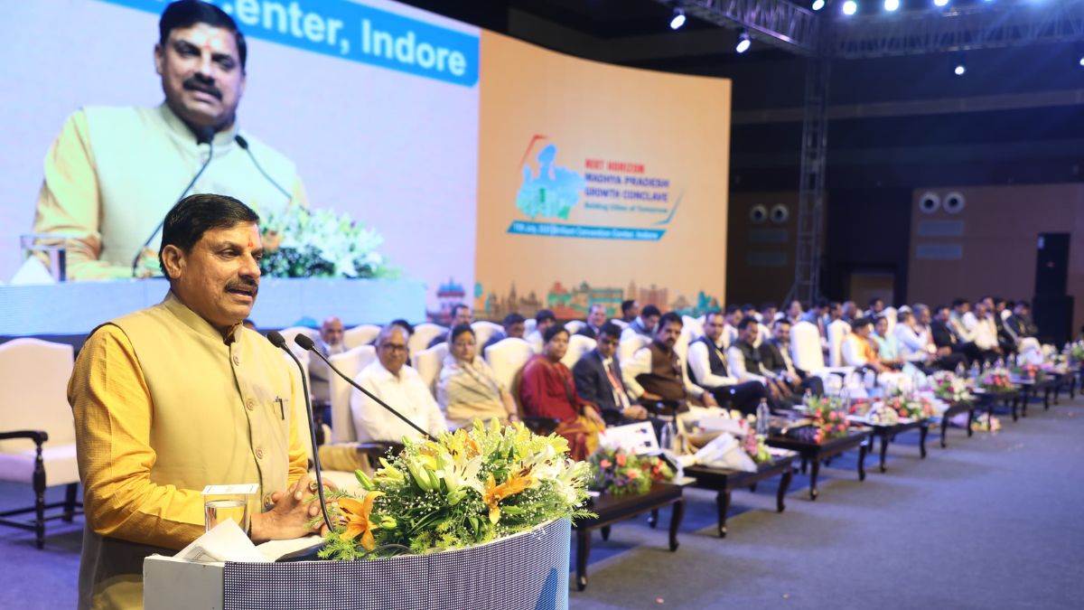 https://www.jagranimages.com/images/newimg/11072025/11_07_2025-mp_growth_conclave_23981721.jpg