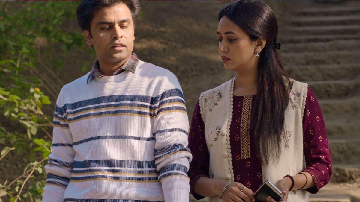 https://www.jagranimages.com/images/newimg/11072025/11_07_2025-panchayat_season_5_23981302.jpg
