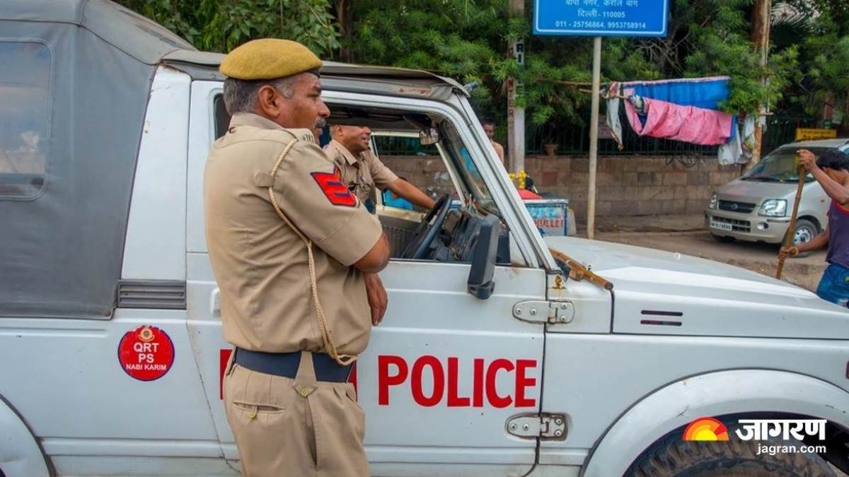https://www.jagranimages.com/images/newimg/11072025/11_07_2025-police_1_23981939.jpg