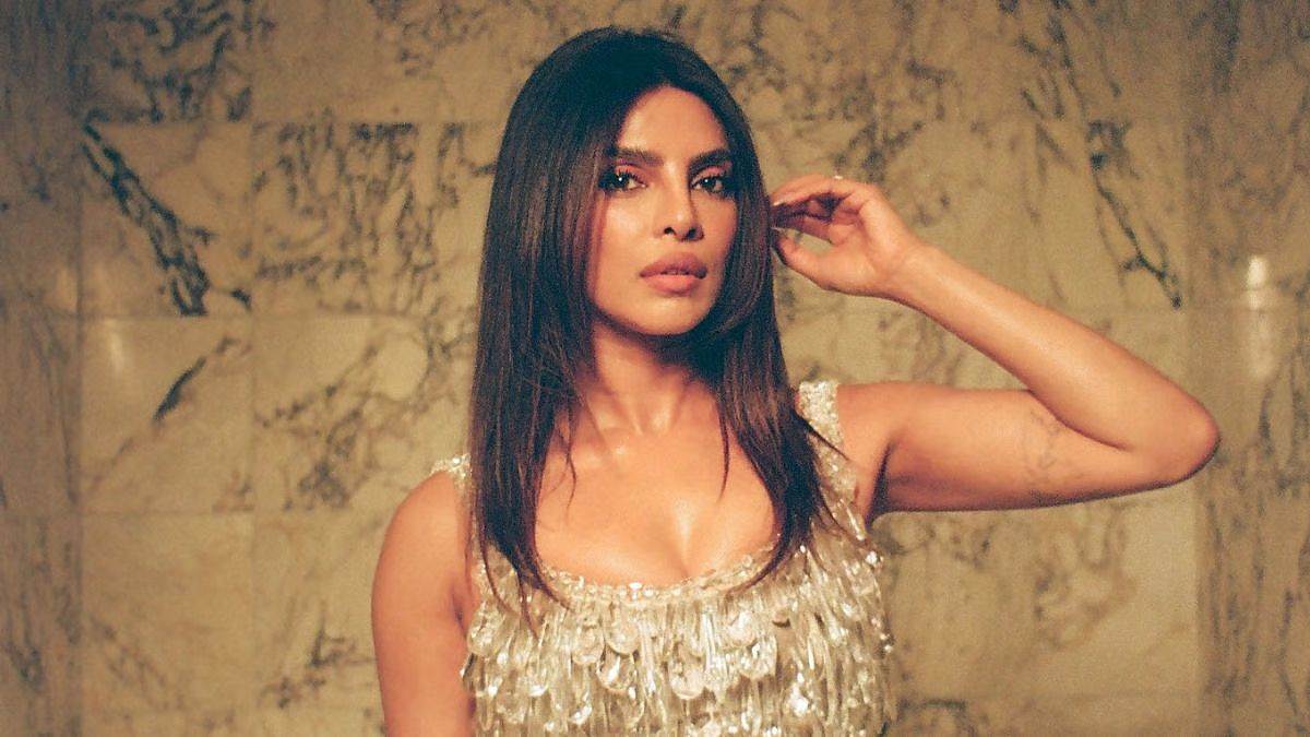 https://www.jagranimages.com/images/newimg/11072025/11_07_2025-priyanka_26_23981578.jpg