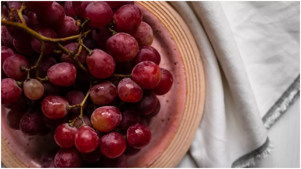 Grapes Benefits: जान लेंगे अंगूर के फायदे, तो रोज़ कर लेंगे इसे डाइट में शामिल