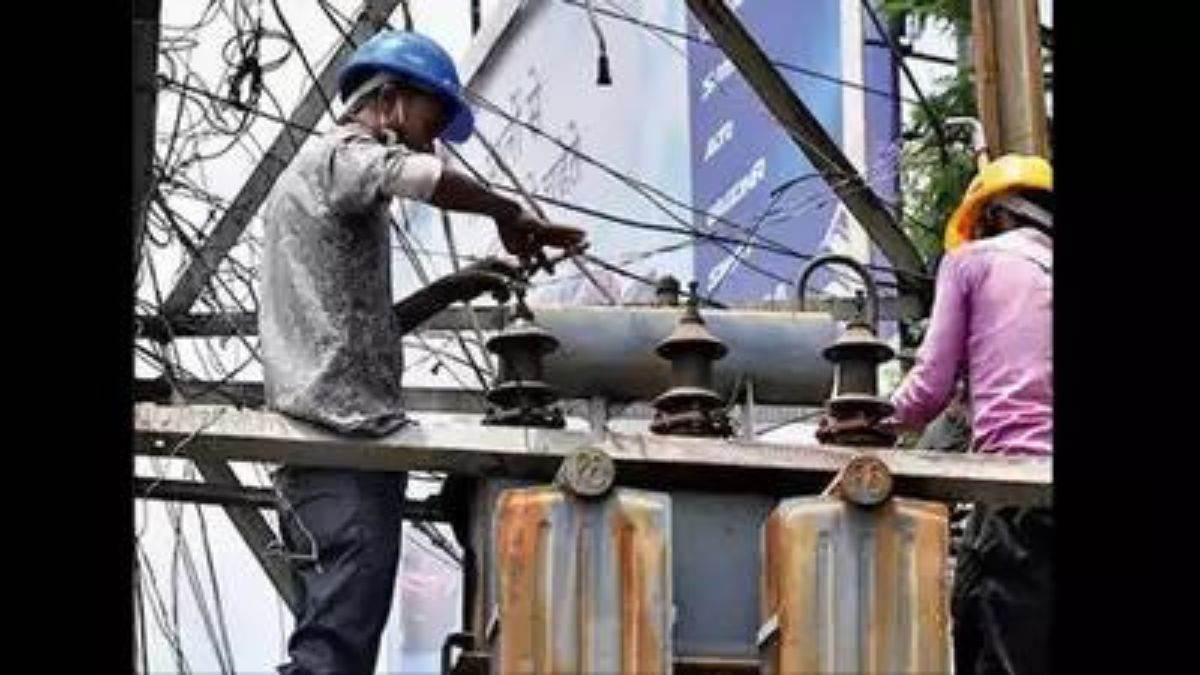 Jharkhand News: झारखंड में अस्थाई बिजली कर्मचारियों की नौकरी अब स्थाई होगी।