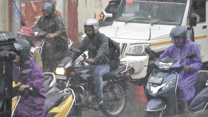 Uttarakhand Weather : आज कहीं-कहीं भारी वर्षा की चेतावनी। जागरण