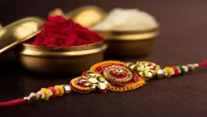 Raksha Bandhan 2022: झारखंड में रक्षाबंधन 12 अगस्त को है। सुबह 7:05 बजे तक शुभ मुहूर्त।