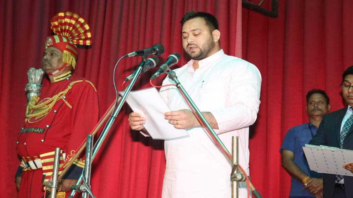https://www.jagranimages.com/images/newimg/11082022/11_08_2022-tejashwi-yadav_22971726.jpg