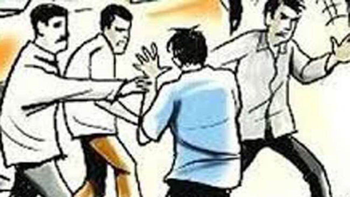 miscreants beat up priest of hanuman temple after failing in theft in gorakhpur