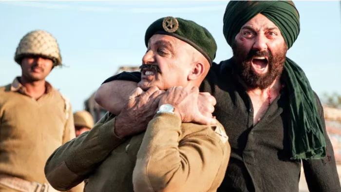 Gadar 2 Actor Sunny Deol Fans Reached Theatre With Handpump, Twitter