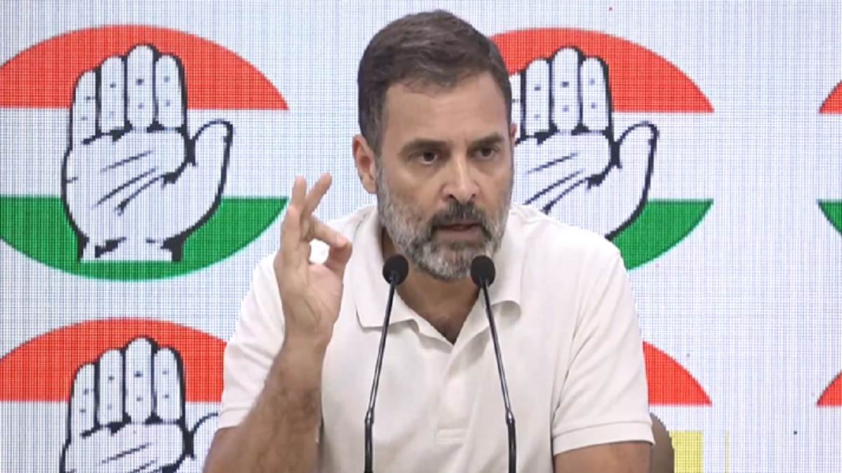 pm modi spoke only for two minutes on manipur in lok sabha he was laughing continuously rahul gandhi attacks the prime minister