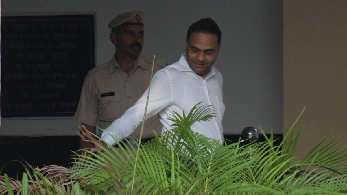 sudhir parmar ed said bribe was taken in the name of relatives payment came from gurugram transport company account