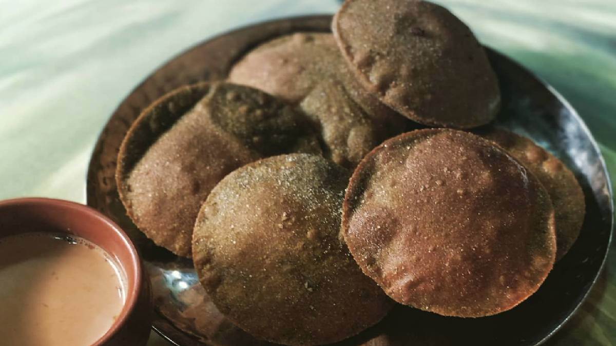 traditional gujrati breakfast bajra methi dhebra recipe