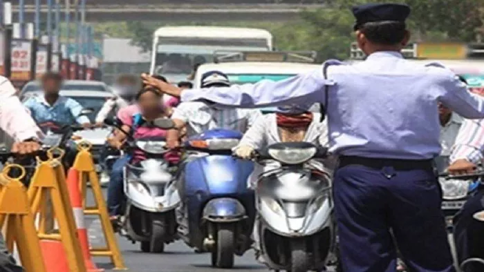 कल से यातायात पुलिस सीधे करेगी कार्रवाई (प्रतिकात्मक फोटो)