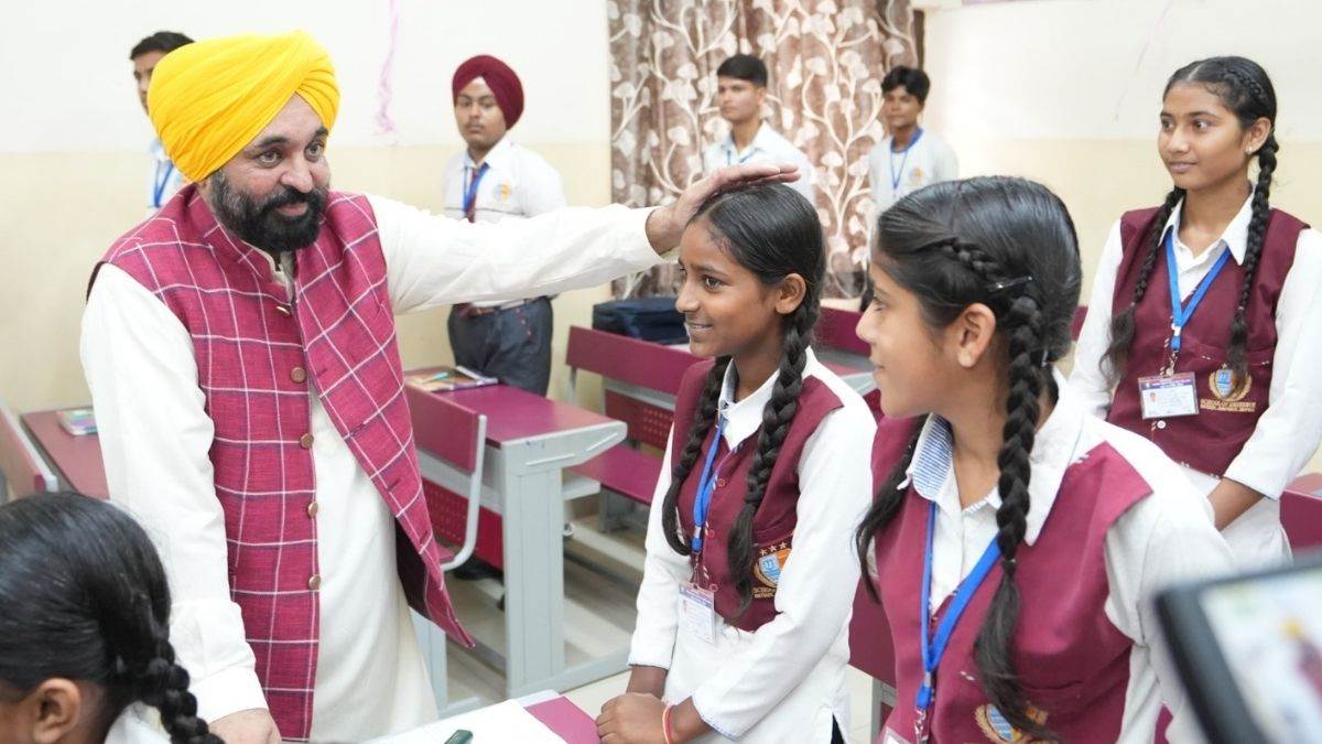 https://www.jagranimages.com/images/newimg/11082025/11_08_2025-bhagwant_mann_43_24010408.jpg