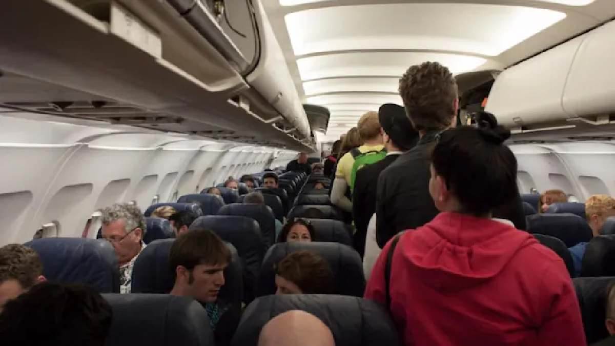 dubai to singapore flight theft chinese national arrested for stealing from sleeping passenger