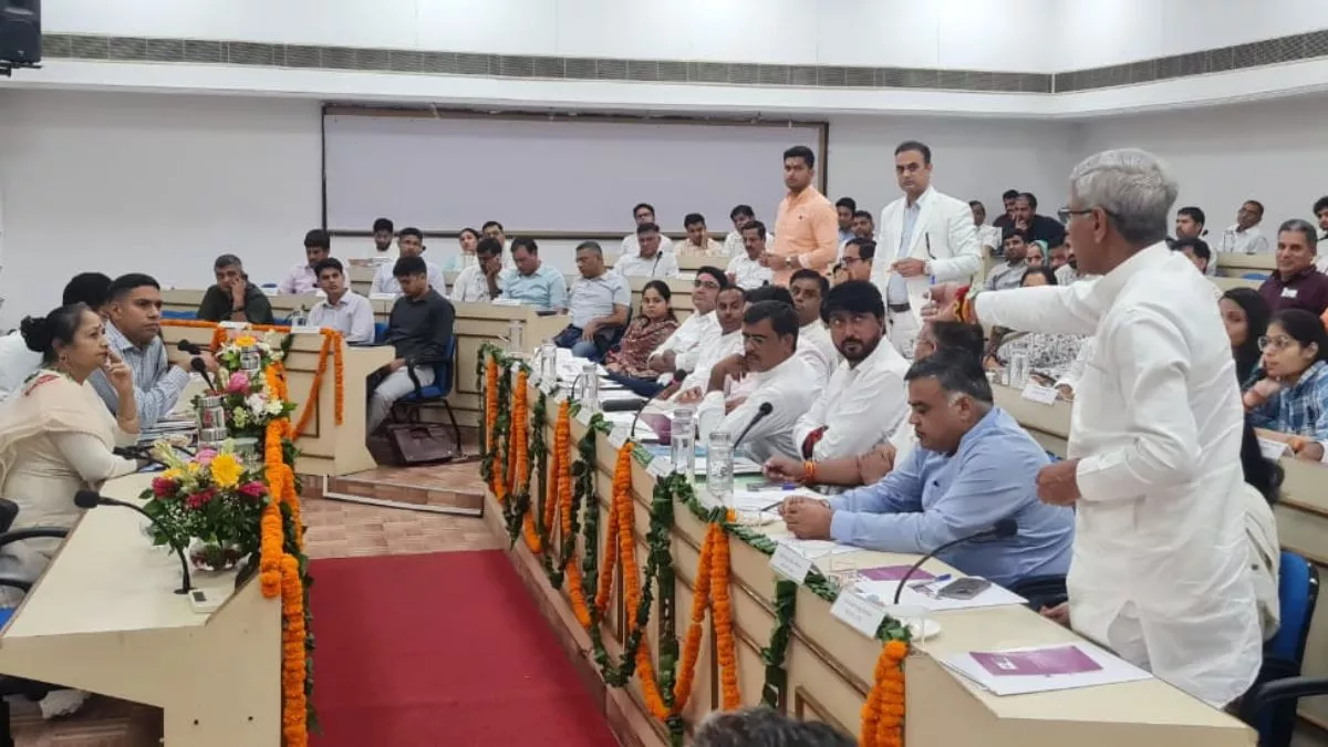 भाजपा बनाम भाजपा के संघर्ष में लटका सीनियर डिप्टी मेयर और डिप्टी मेयर का चुनाव, दो खेमों में चल रही राजनीतिक जंग