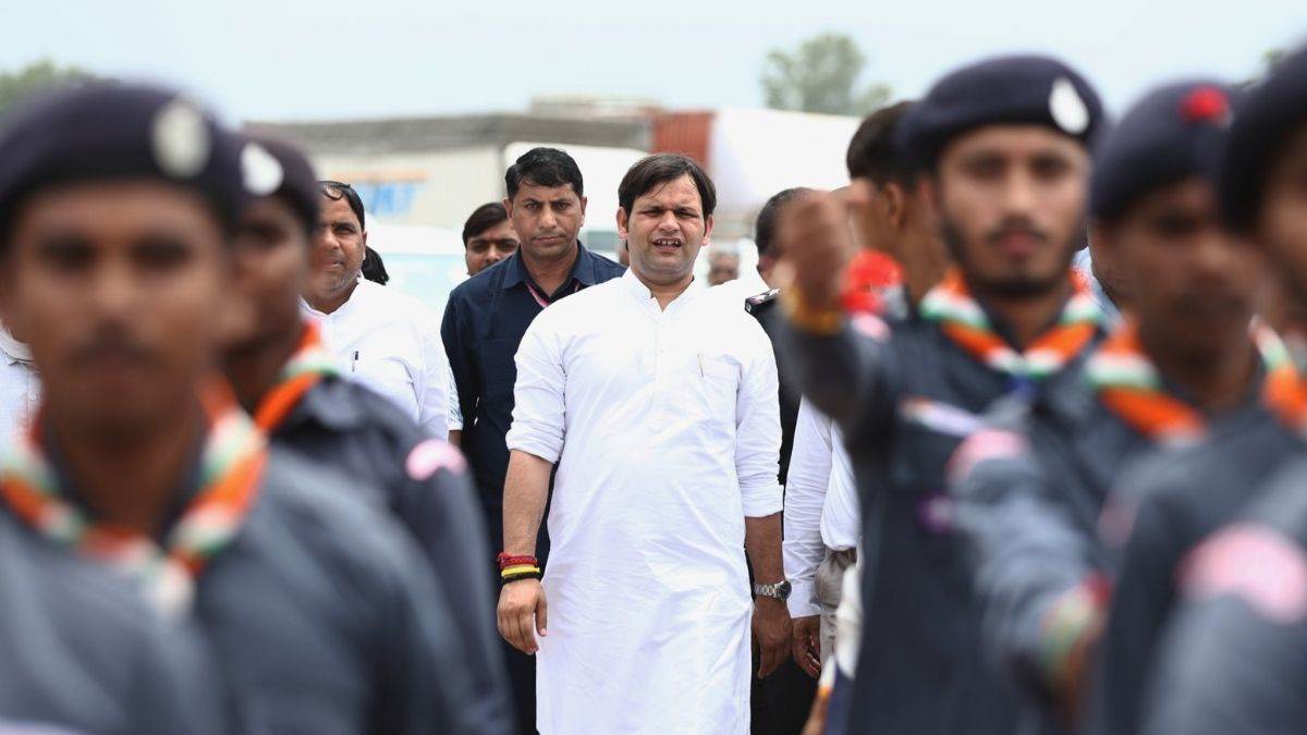https://www.jagranimages.com/images/newimg/11082025/11_08_2025-gaurav_gautam_1_24010035.jpg
