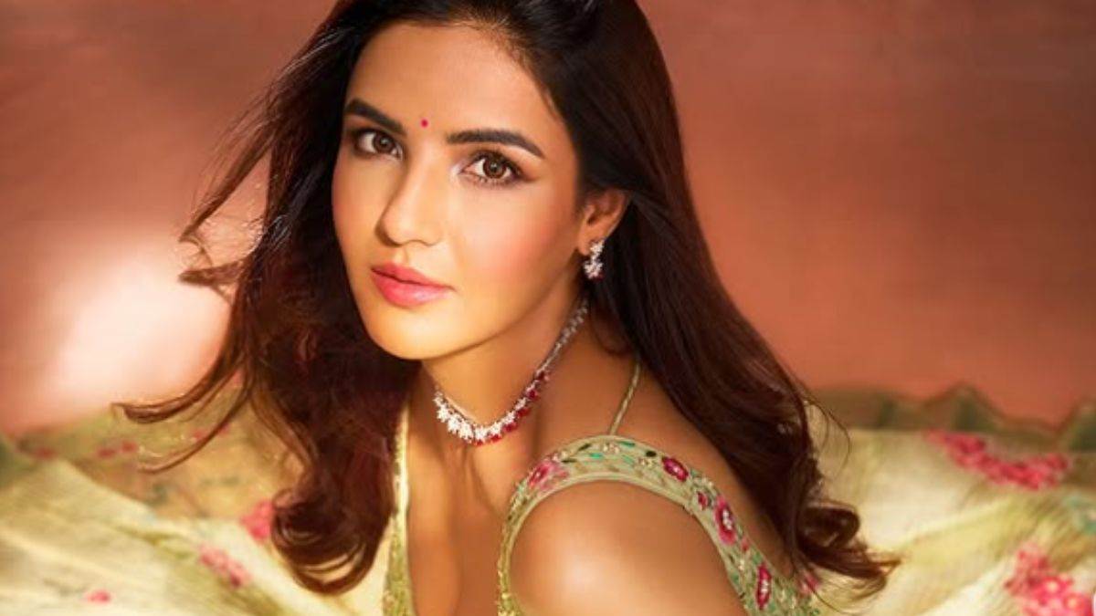 https://www.jagranimages.com/images/newimg/11082025/11_08_2025-jasmine_24010062.jpg