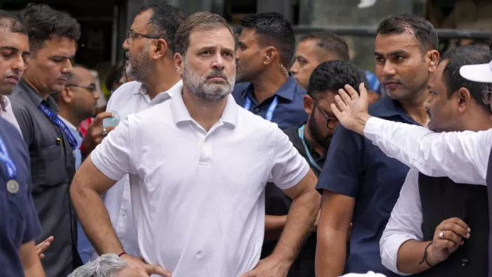 चुनाव आयोग को वोटर लिस्ट का डेटा वेबसाइट पर शेयर करने की जरूरत: राहुल गांधी।(फोटो सोर्स: पीटीआई)