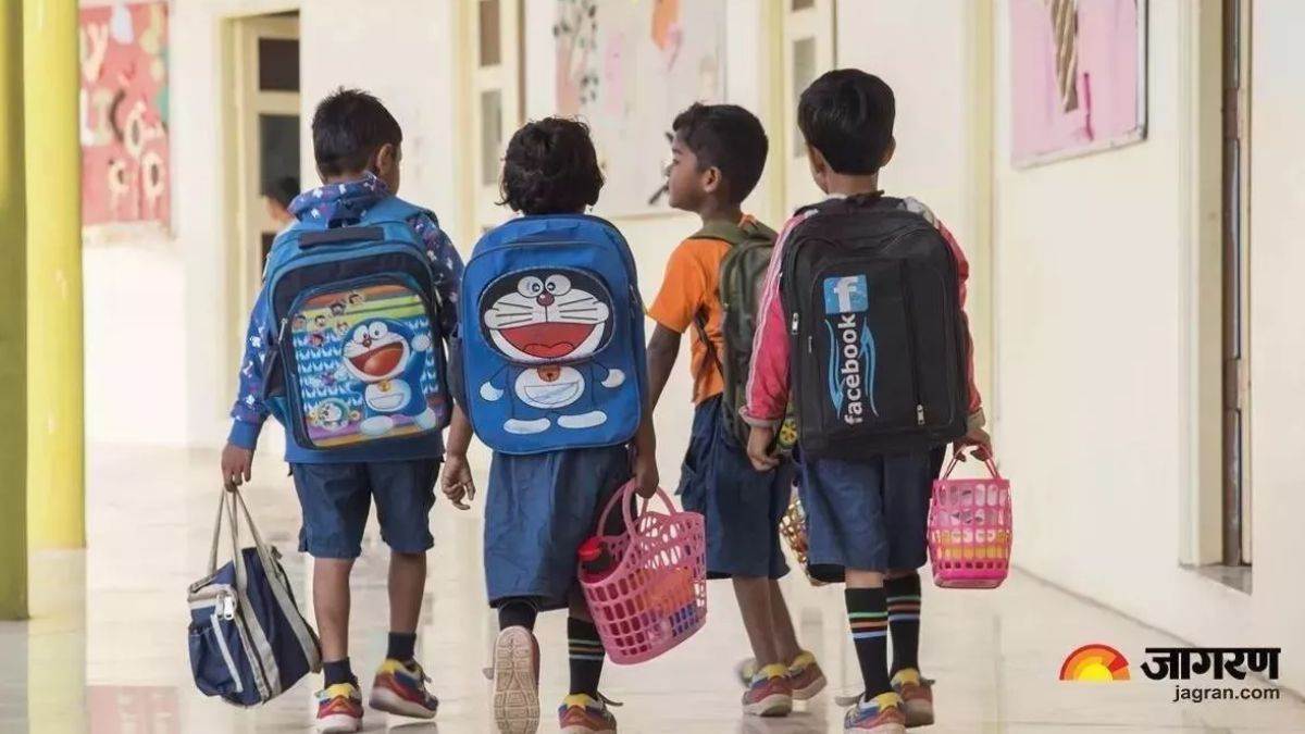 https://www.jagranimages.com/images/newimg/11082025/11_08_2025-school_1_24009854.jpg