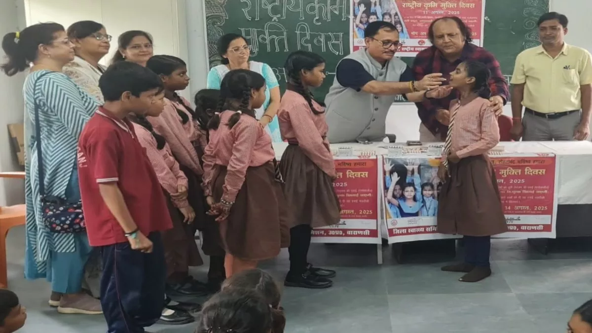 वाराणसी में 18 लाख से अधिक बच्चों को म‍िली एल्बेंडाजोल की खुराक, बच्‍चों की सेहत पर व‍िशेष अभ‍ियान