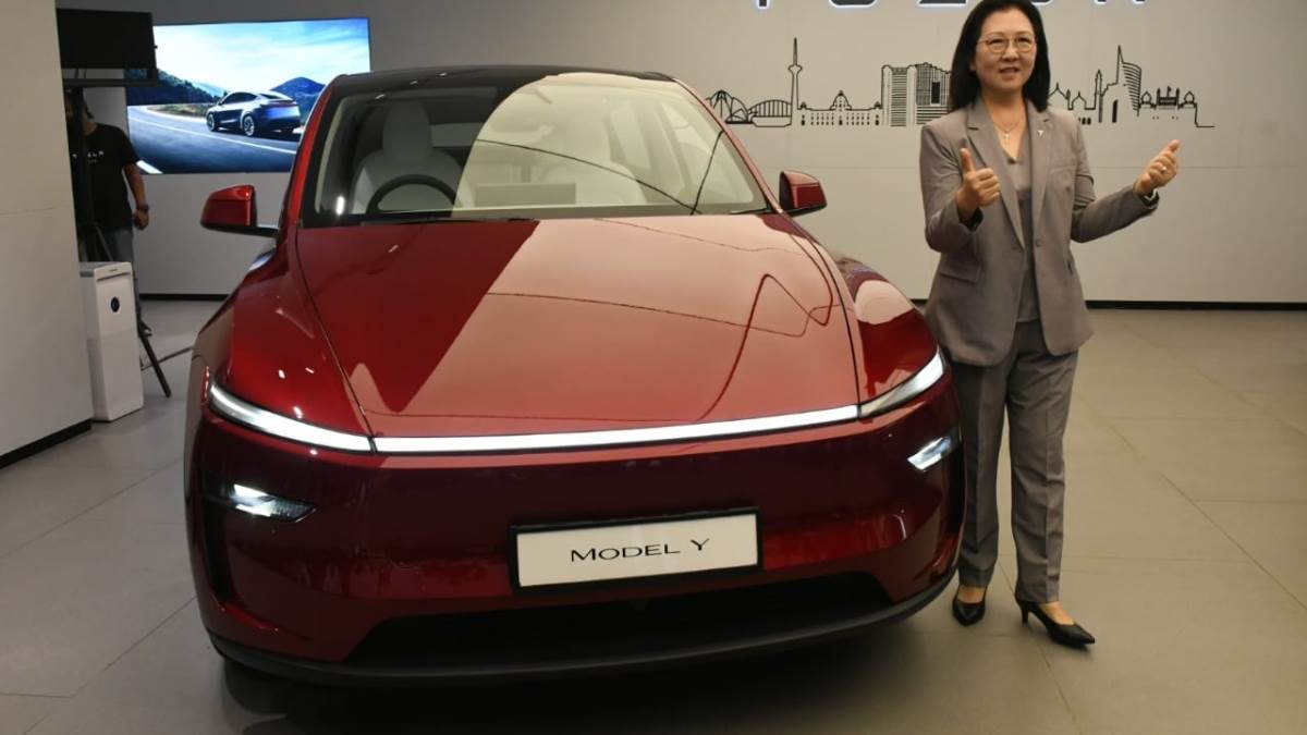 https://www.jagranimages.com/images/newimg/11082025/11_08_2025-tesla_24010155.jpg