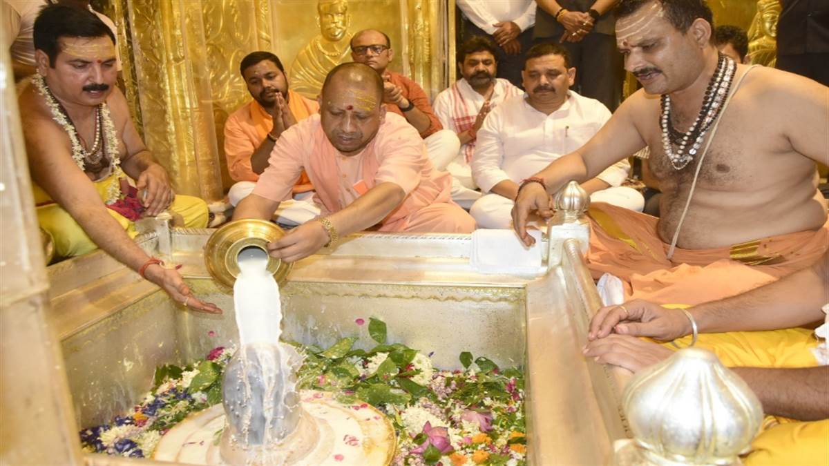 next month will be century of chief minister yogi visit to kashi worshiped baba 88 times in shrikashi vishwanath dham
