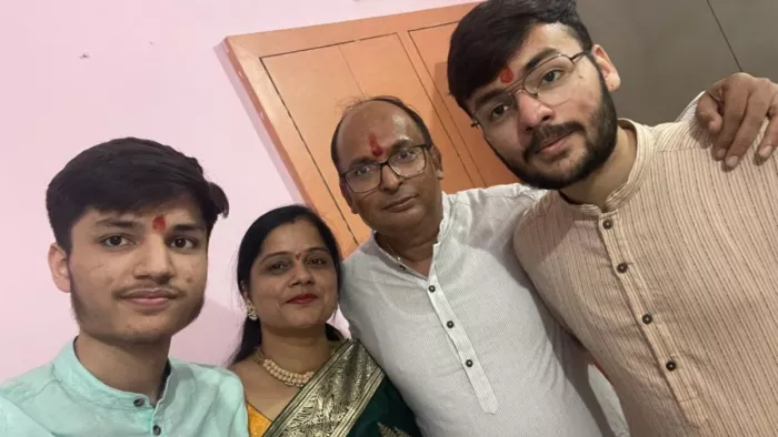 JEE Advanced Result 2022: देवांश रहे नंबर वन पर।