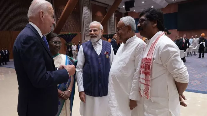 प्रधानमंत्री नरेन्द्र मोदी ने नीतीश कुमार को लिया साथ, अमेरिकी राष्ट्रपति से कराई मुलाकात; क्या समझा जाए?