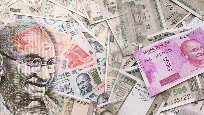 विकासशील देशों में 223 अरब डॉलर का रेमिटेंस हुआ जो वर्ष 2021 में बढ़कर 379 अरब डॉलर हो गया।