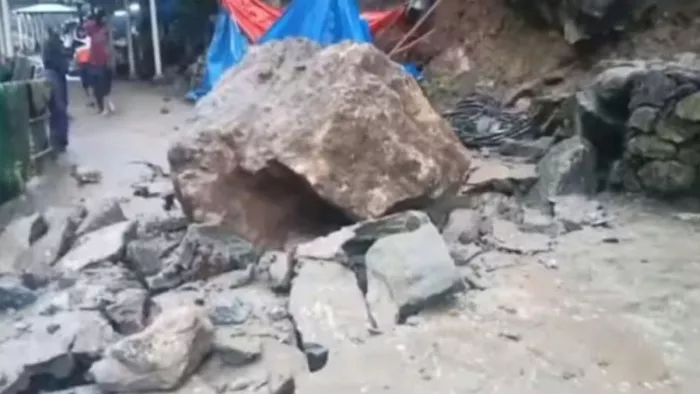 Kedarnath Dham Yatra: भीमबली के पास पहाड़ी से विशालकाय पत्थर आया