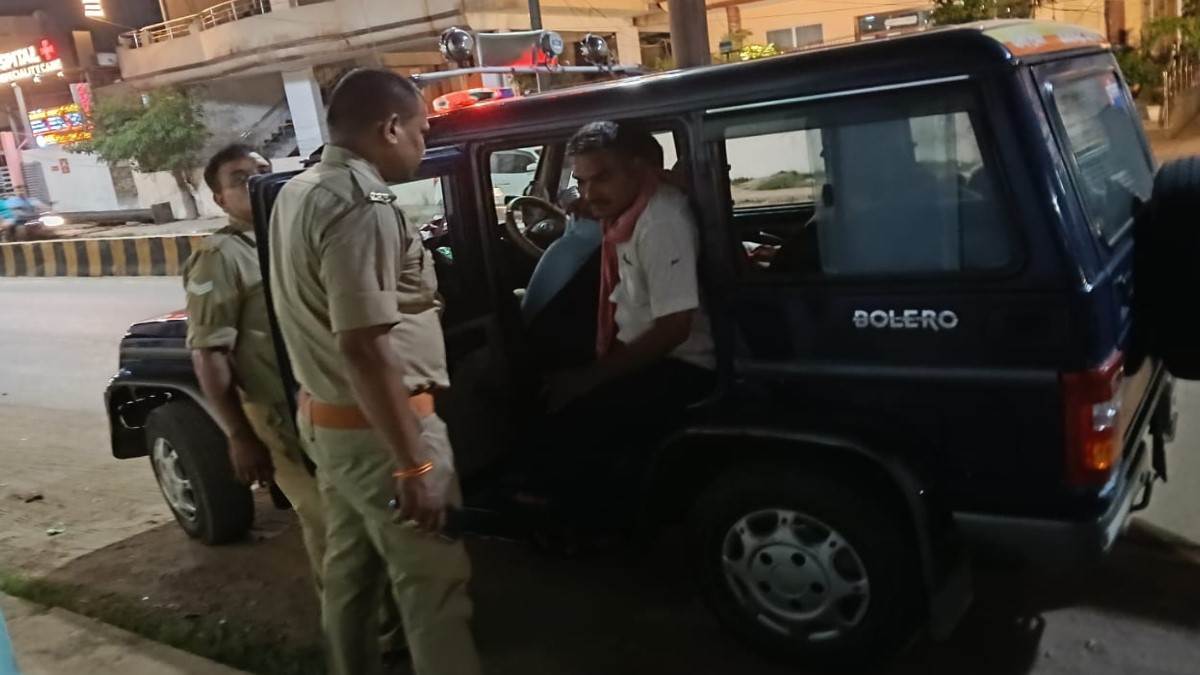 https://www.jagranimages.com/images/newimg/11092025/11_09_2025-arrest_24043022.jpg