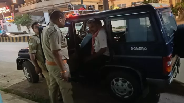 कांग्रेस ने काशी में पीएम के विरोध की दी चेतावनी, जिलाध्यक्ष समेत कई हाउस अरेस्ट।