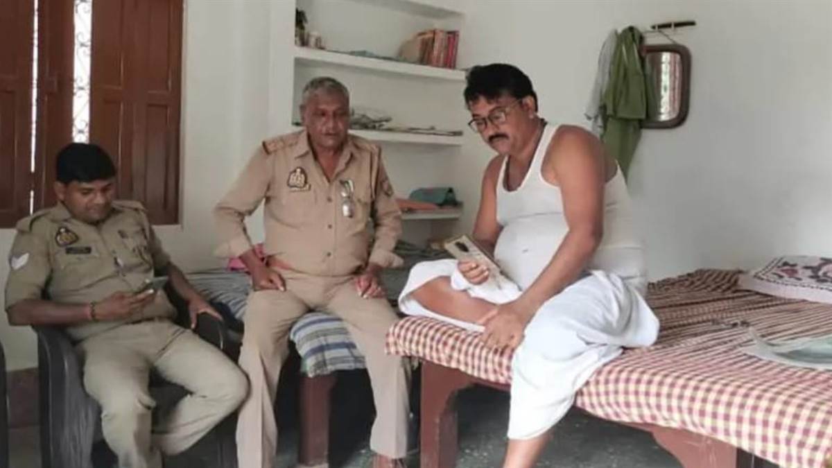 https://www.jagranimages.com/images/newimg/11092025/11_09_2025-chandauli_24043482.jpg
