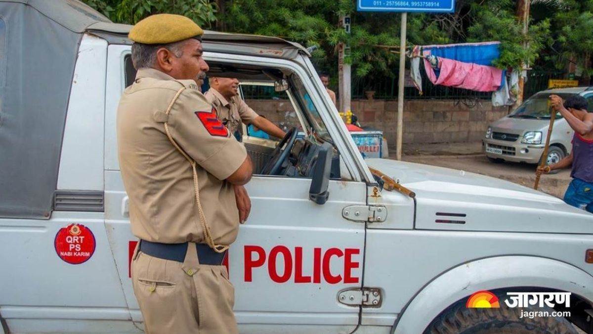 https://www.jagranimages.com/images/newimg/11092025/11_09_2025-delhi_police_24042944_8419244.jpg