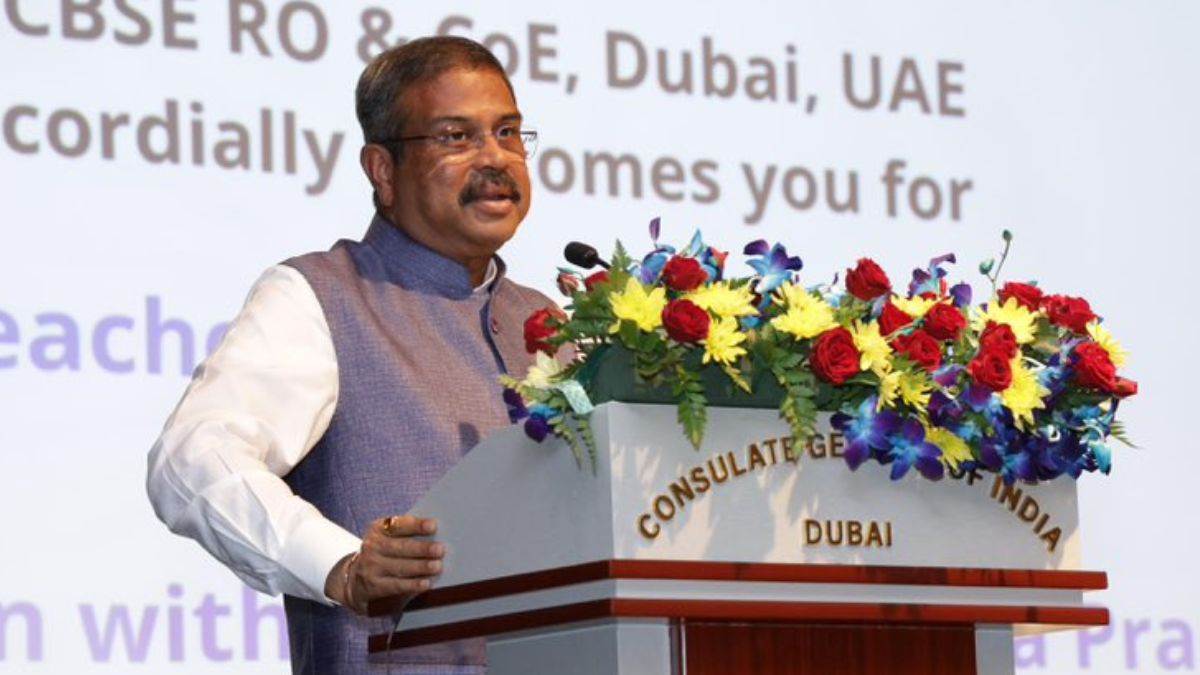 https://www.jagranimages.com/images/newimg/11092025/11_09_2025-dharmendra_pradhan_in_dubai_24043899.jpg