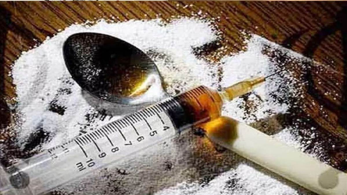 https://www.jagranimages.com/images/newimg/11092025/11_09_2025-drug_detection_test_24043375.jpg