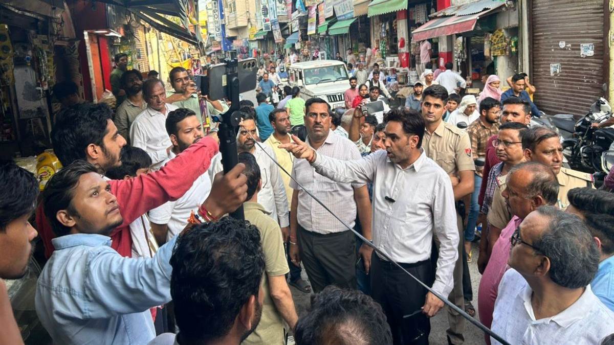 https://www.jagranimages.com/images/newimg/11092025/11_09_2025-gurugram_news_updates_3_24043094.jpg
