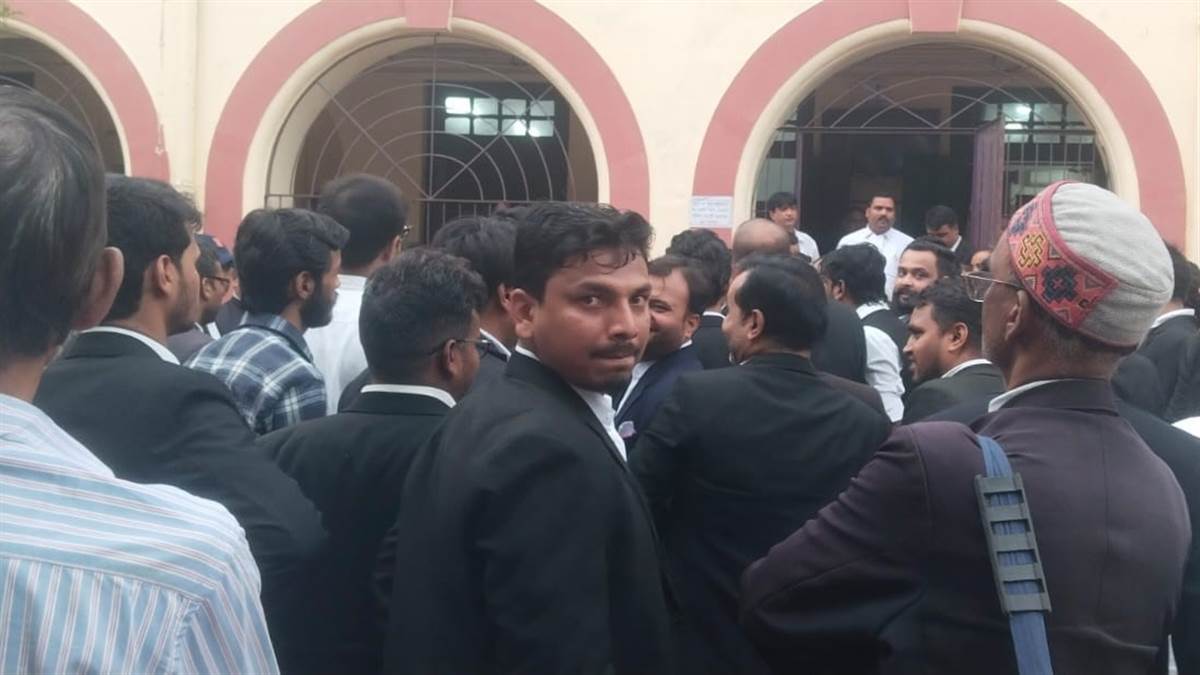 https://www.jagranimages.com/images/newimg/11092025/11_09_2025-hbz_court_24043546_212131399.jpg